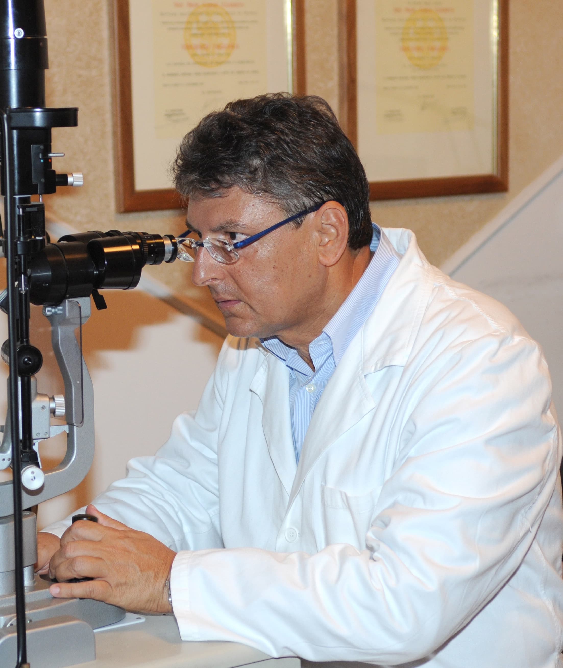 VINCENZO PAGLIARA, Medico - Oculista